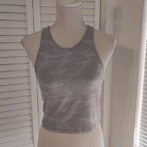 Vuori Women's Tank Top in Gray Camo